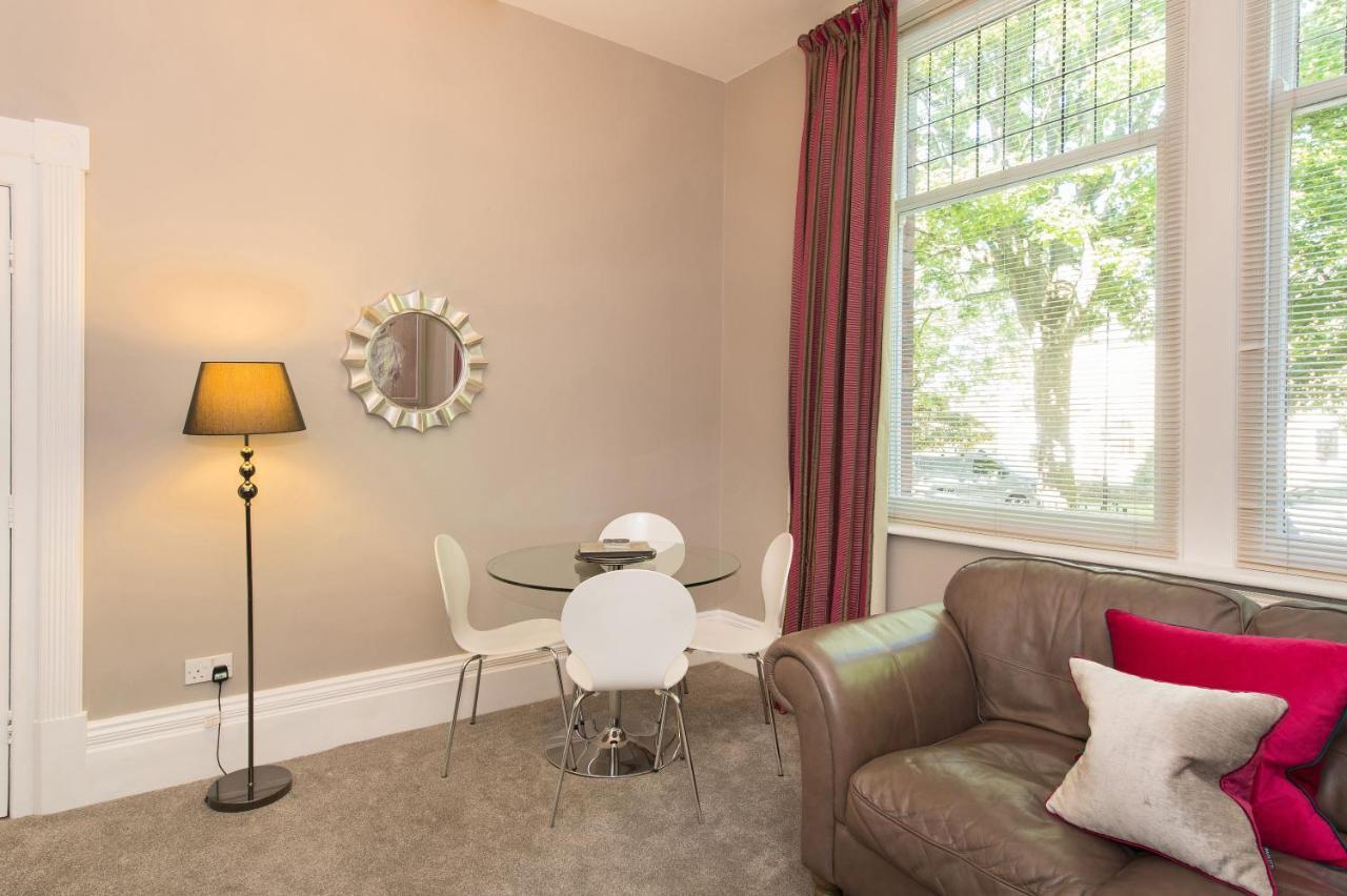 Albany House By Harrogate Serviced Apartments Екстериор снимка