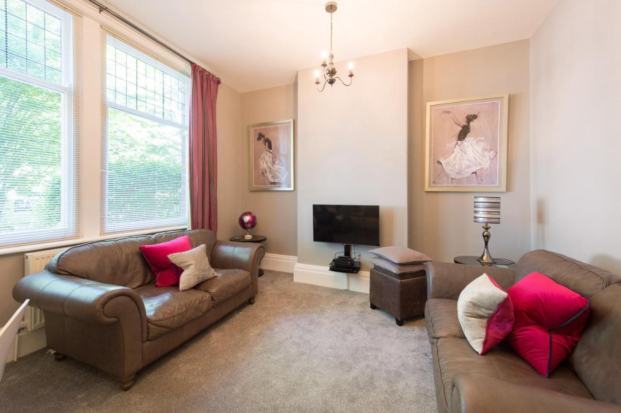 Albany House By Harrogate Serviced Apartments Екстериор снимка