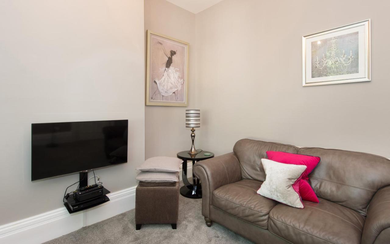 Albany House By Harrogate Serviced Apartments Екстериор снимка