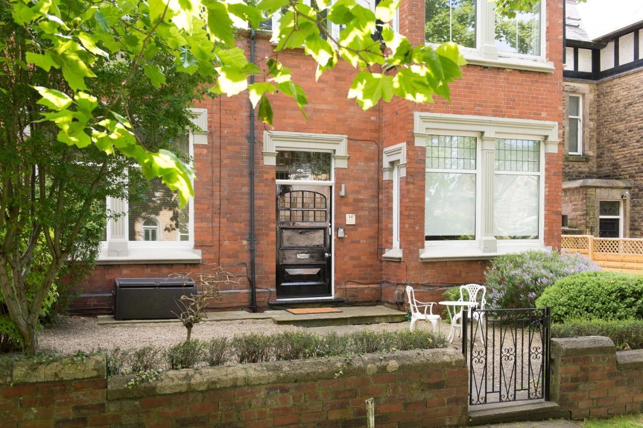 Albany House By Harrogate Serviced Apartments Екстериор снимка