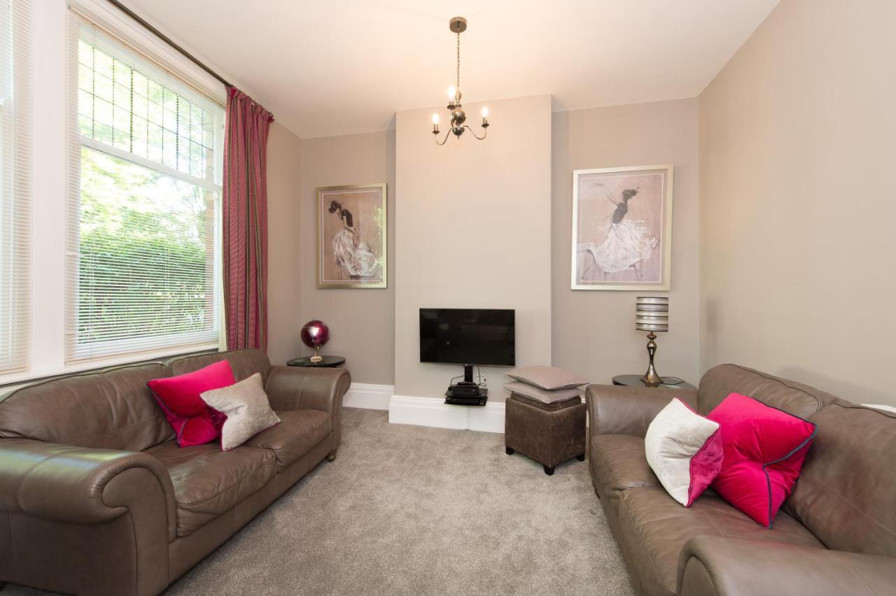 Albany House By Harrogate Serviced Apartments Екстериор снимка